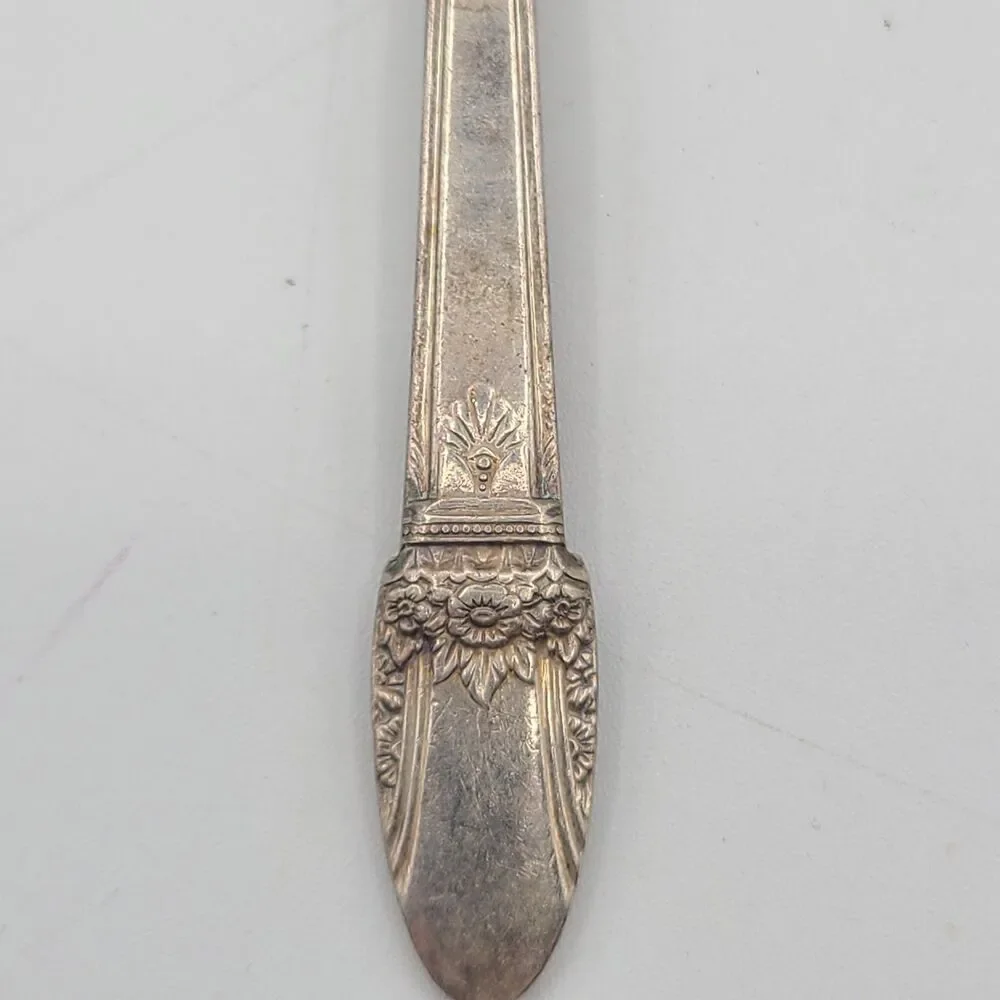 1847 Rogers Bros International Silver FIRST LOVE PATTERN BABY SPOON